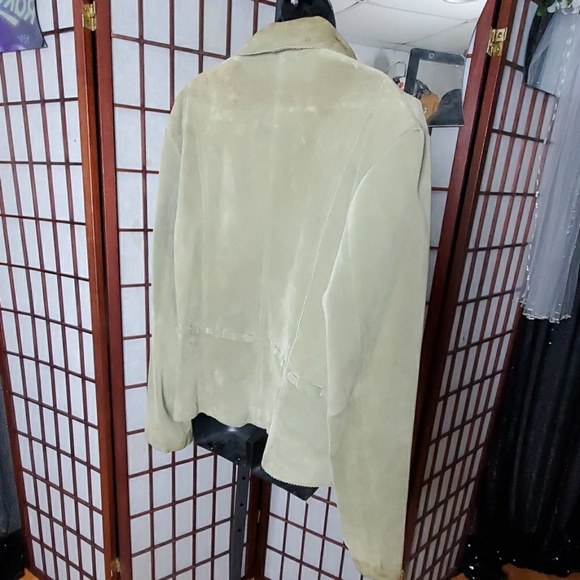 Jacket - Picture 3 of 4